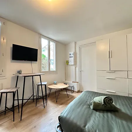 Au Calme Proche Centre Apartamento *